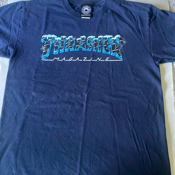 Camiseta Thrasher Black Ice - Estampado Invernal, 100% Algodón, Corte Clásico
